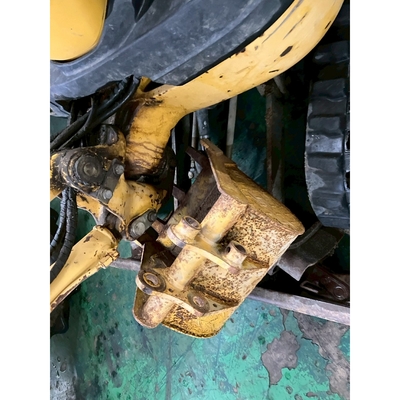 KOMATSU ユンボ 
