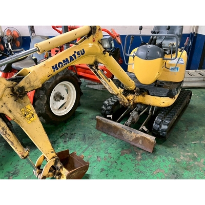 KOMATSU ユンボ 