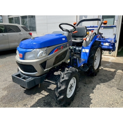 ISEKI トラクター TH205