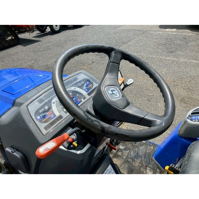 ISEKI トラクター TH205