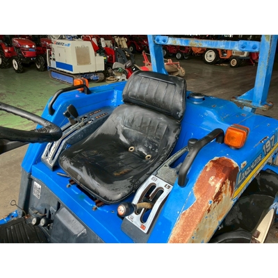ISEKI トラクター TU197F