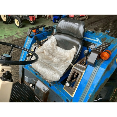 ISEKI トラクター TU200F