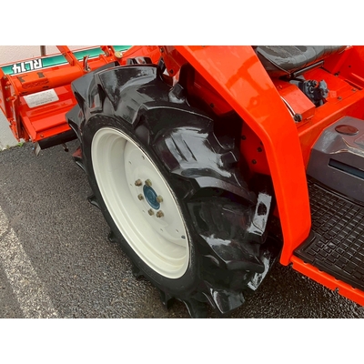 KUBOTA トラクター L1-205S