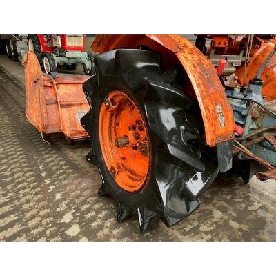 KUBOTA トラクター B7000D