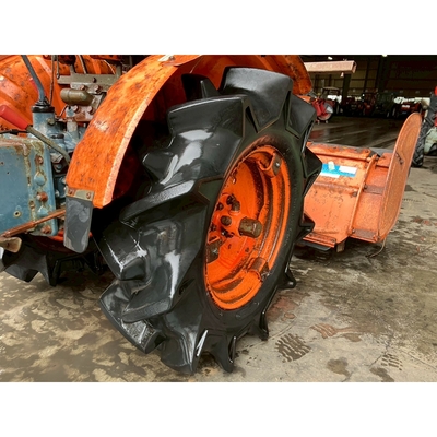 KUBOTA トラクター B7000D