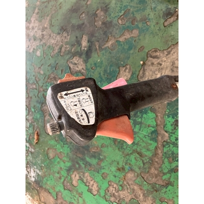 MAKITA 草刈機 MEM257
