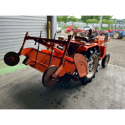 KUBOTA トラクター B1600S