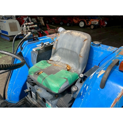 ISEKI トラクター TA275F