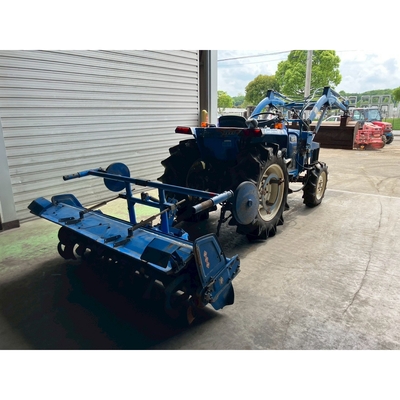 ISEKI トラクター TA275F