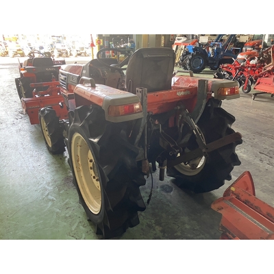 KUBOTA トラクター GL261D