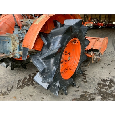 KUBOTA トラクター B7000D