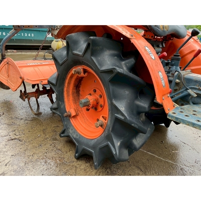KUBOTA トラクター B7001