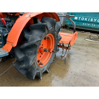 KUBOTA トラクター B7001