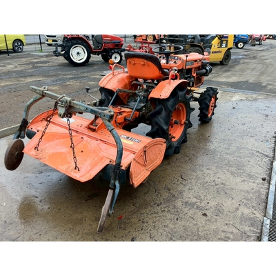 KUBOTA トラクター B7001