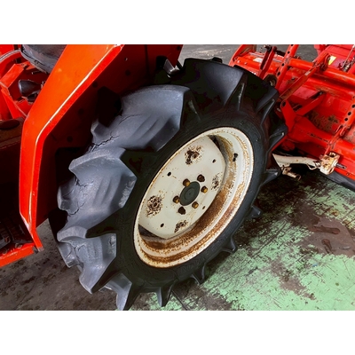 KUBOTA トラクター L1-215D