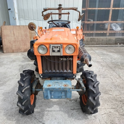 KUBOTA トラクター B7001