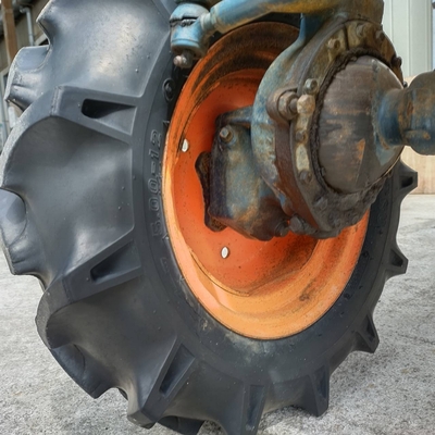 KUBOTA トラクター B7001