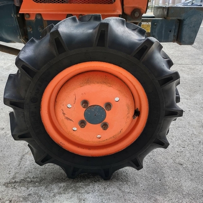 KUBOTA トラクター B7001