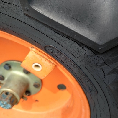 KUBOTA トラクター B7001