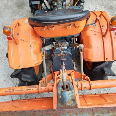 KUBOTA トラクター B7001