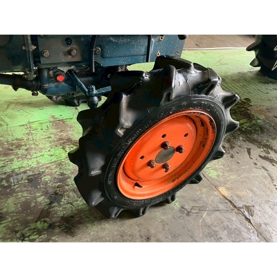 KUBOTA トラクター B6000
