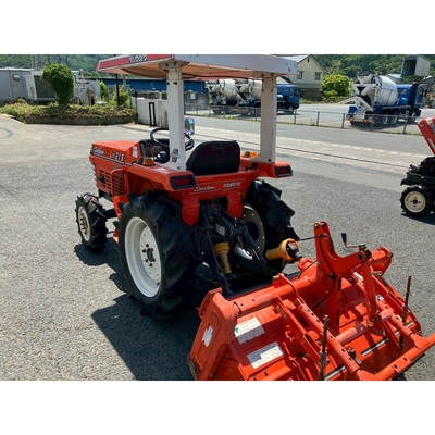 KUBOTA トラクター L1-215D