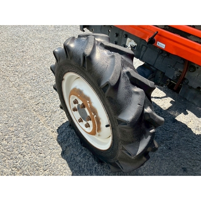 KUBOTA トラクター L1-215D