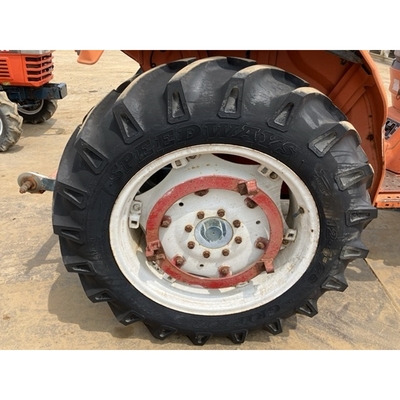 KUBOTA トラクター L1-33D