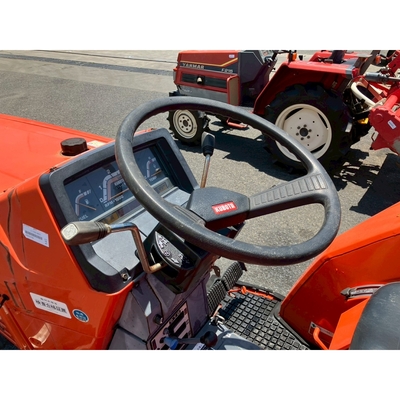 KUBOTA トラクター L1-275D