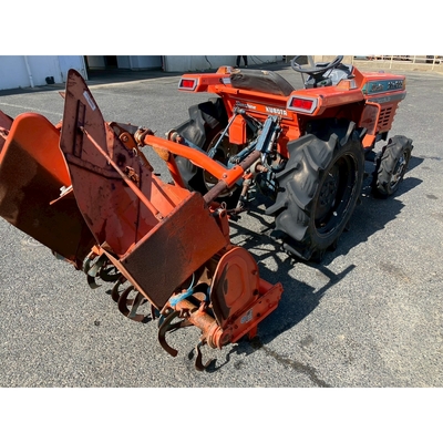 KUBOTA トラクター L1-205D