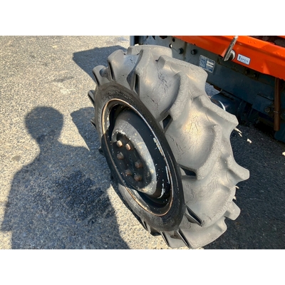KUBOTA トラクター L1-205D