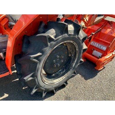 KUBOTA トラクター L1-205D