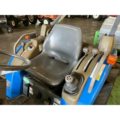 ISEKI トラクター TF243F