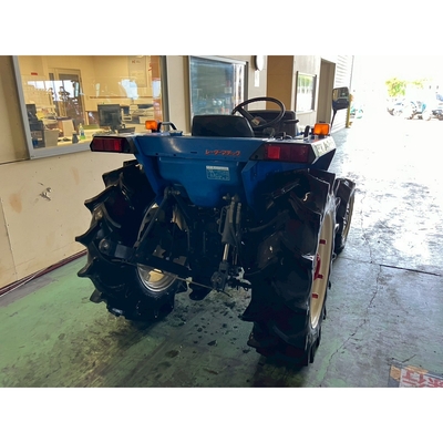 ISEKI トラクター TA267F