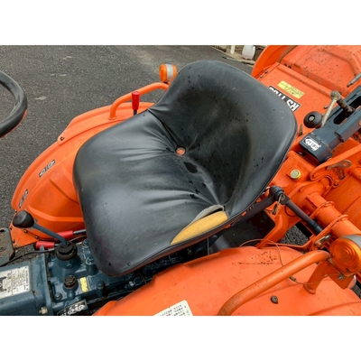 KUBOTA トラクター B7001