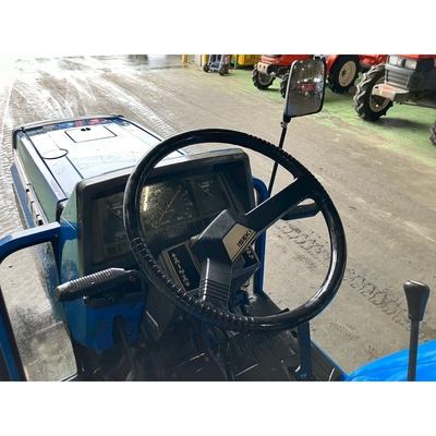ISEKI トラクター TA215F