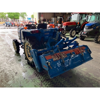 ISEKI トラクター TA215F