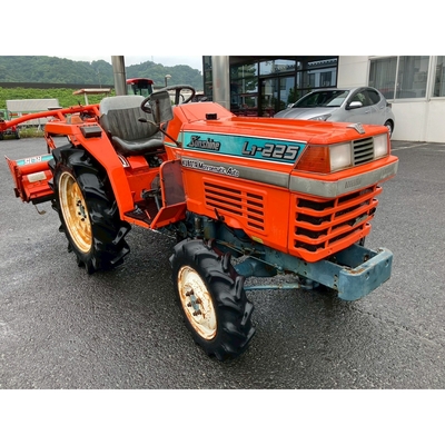 KUBOTA トラクター L1-225D