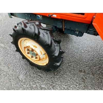 KUBOTA トラクター L1-225D
