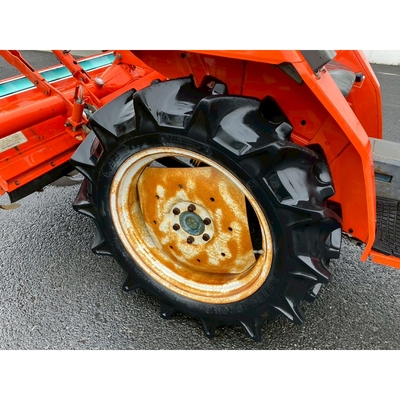KUBOTA トラクター L1-225D