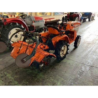 KUBOTA トラクター B1200D