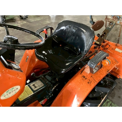 KUBOTA トラクター B1200D
