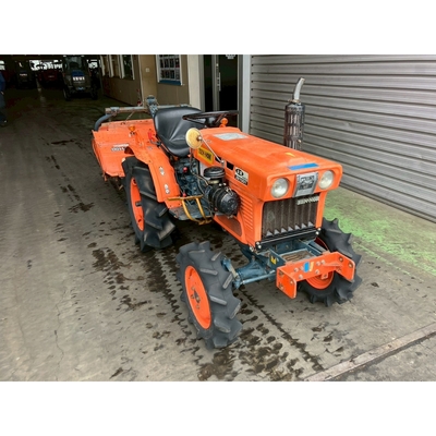 KUBOTA トラクター B7001