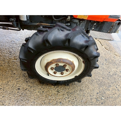 KUBOTA トラクター L1-235D