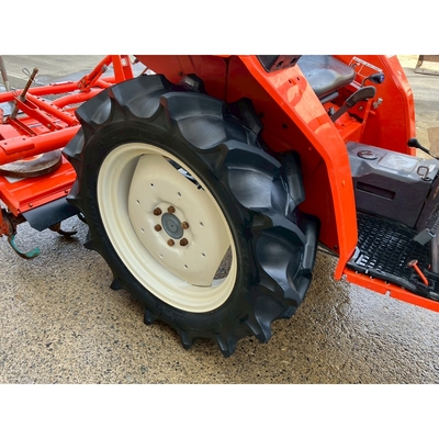 KUBOTA トラクター L1-235D