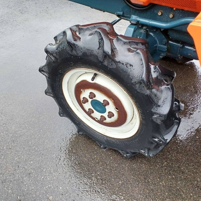KUBOTA トラクター B1-17