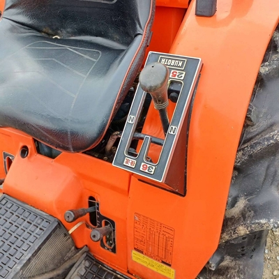 KUBOTA トラクター B1-17