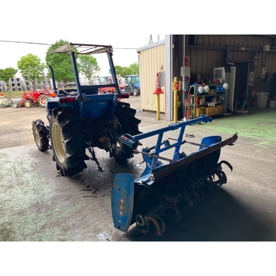 ISEKI トラクター TA270F
