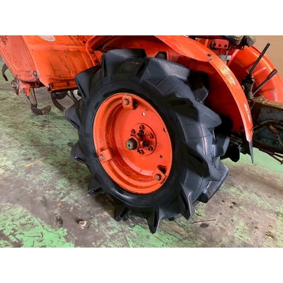 KUBOTA トラクター B7000D