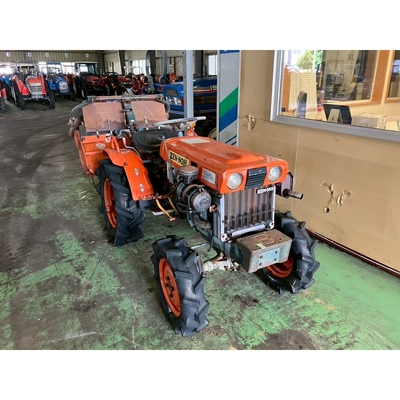KUBOTA トラクター B7000D